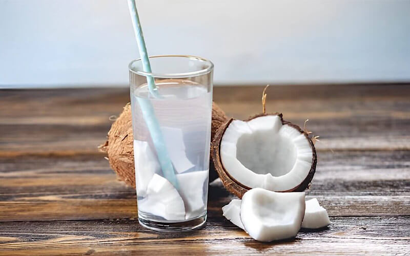 The Ultimate Guide To The Best Drinks For Breastfeeding Moms