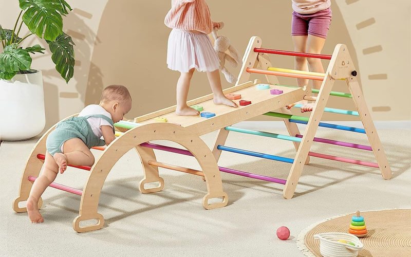 Tiny land triangle playground montessori