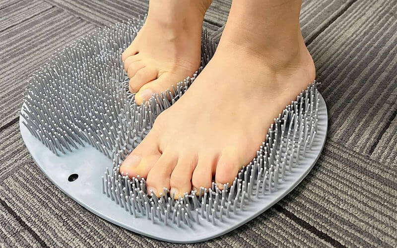 Foot scrubber mat