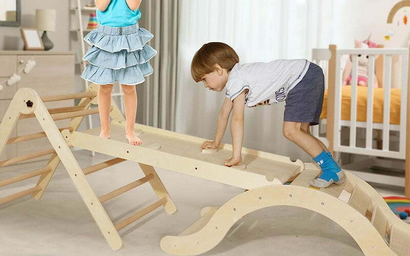 Bbgroundgrm triangle climbing for toddlers
