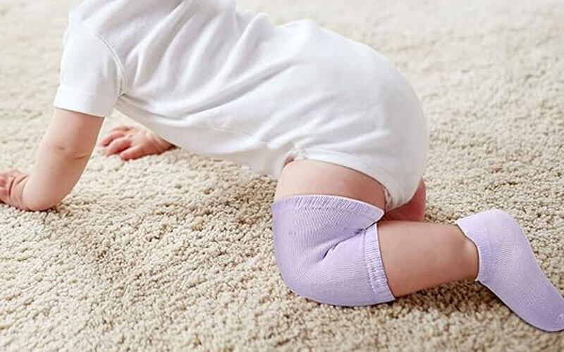 Non Slip Knee Protectors And Ankle Socks For Toddler