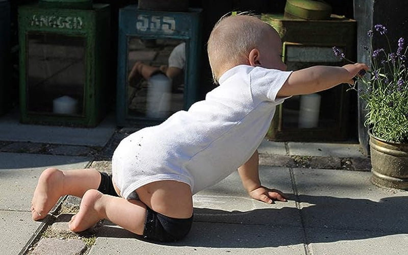 IUMÉ Crawling Unisex Anti-Slip Knee Protectors