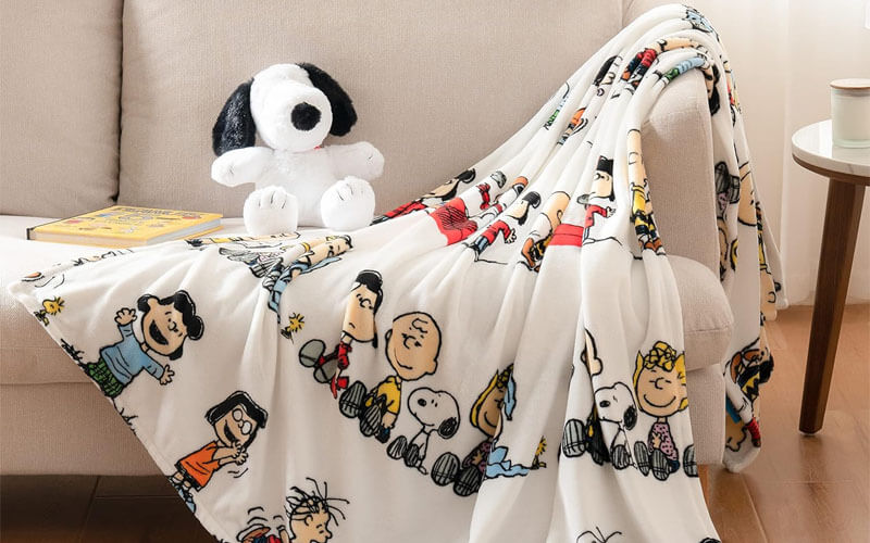 Berkshire Blanket Peanuts VelvetLoft Throw