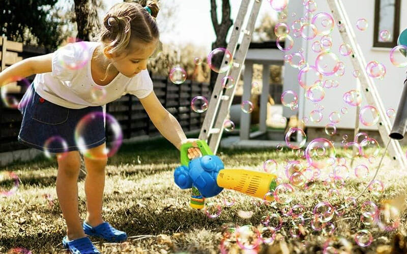 Duckura Bubble Leaf Blower for kids