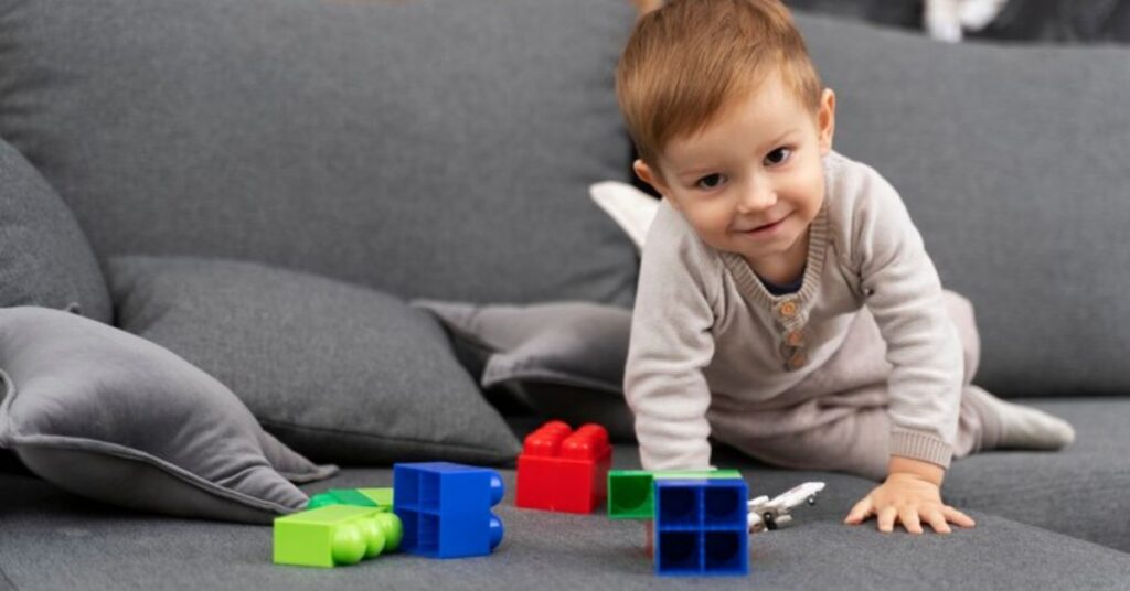 What Toys Do 6 Month Old Babies Like