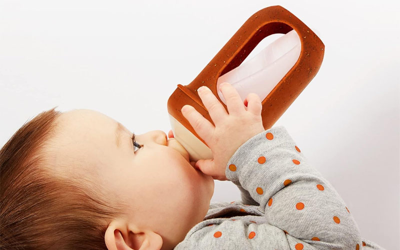 Boon NURSH Reusable Silicone Baby Bottles with Collapsible Silicone Pouch