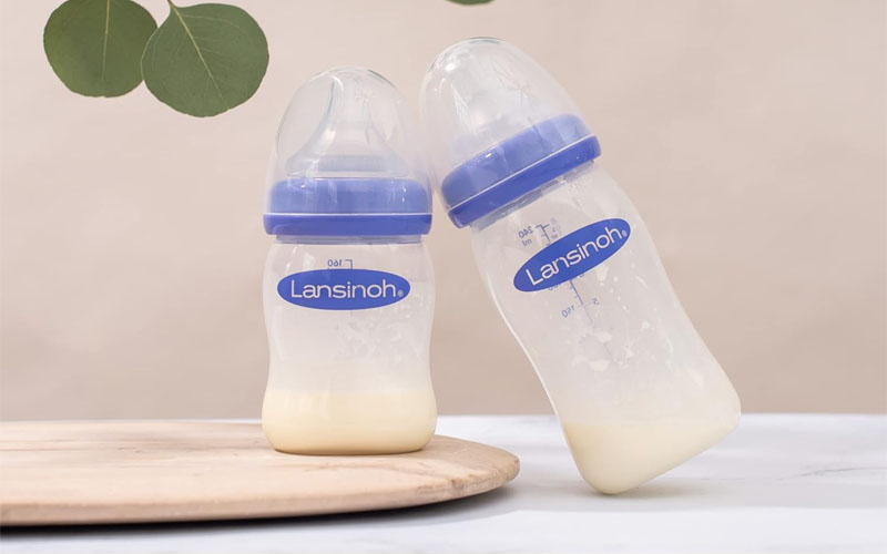 Lansinoh Baby Bottles for Breastfeeding Babies Lansinoh Baby Bottles for Breastfeeding Babies