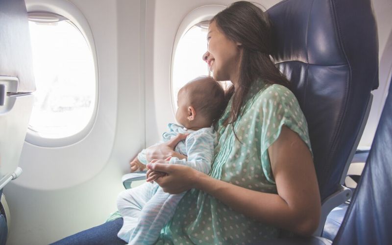 Signs It’s Time to Stop Using a Car Seat on Flights